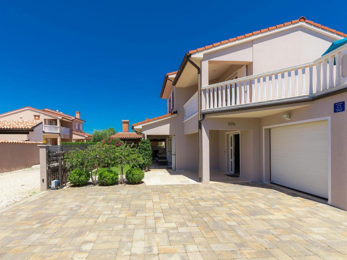 Holiday Home Villa Valentina By Interhome Loborika Exterior photo